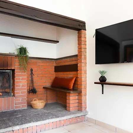 Elegant, Lugano View, Pool And Private Parking Apartment Brusino Arsizio