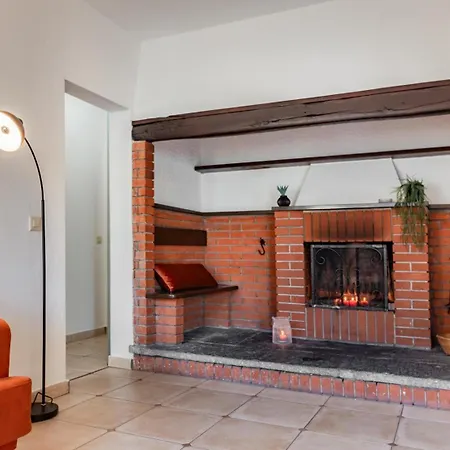 Elegant, Lugano View, Pool And Private Parking Apartment Brusino Arsizio