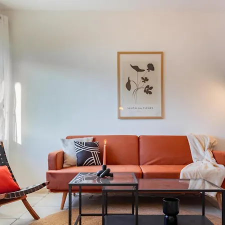 Elegant, Lugano View, Pool And Private Parking Apartment